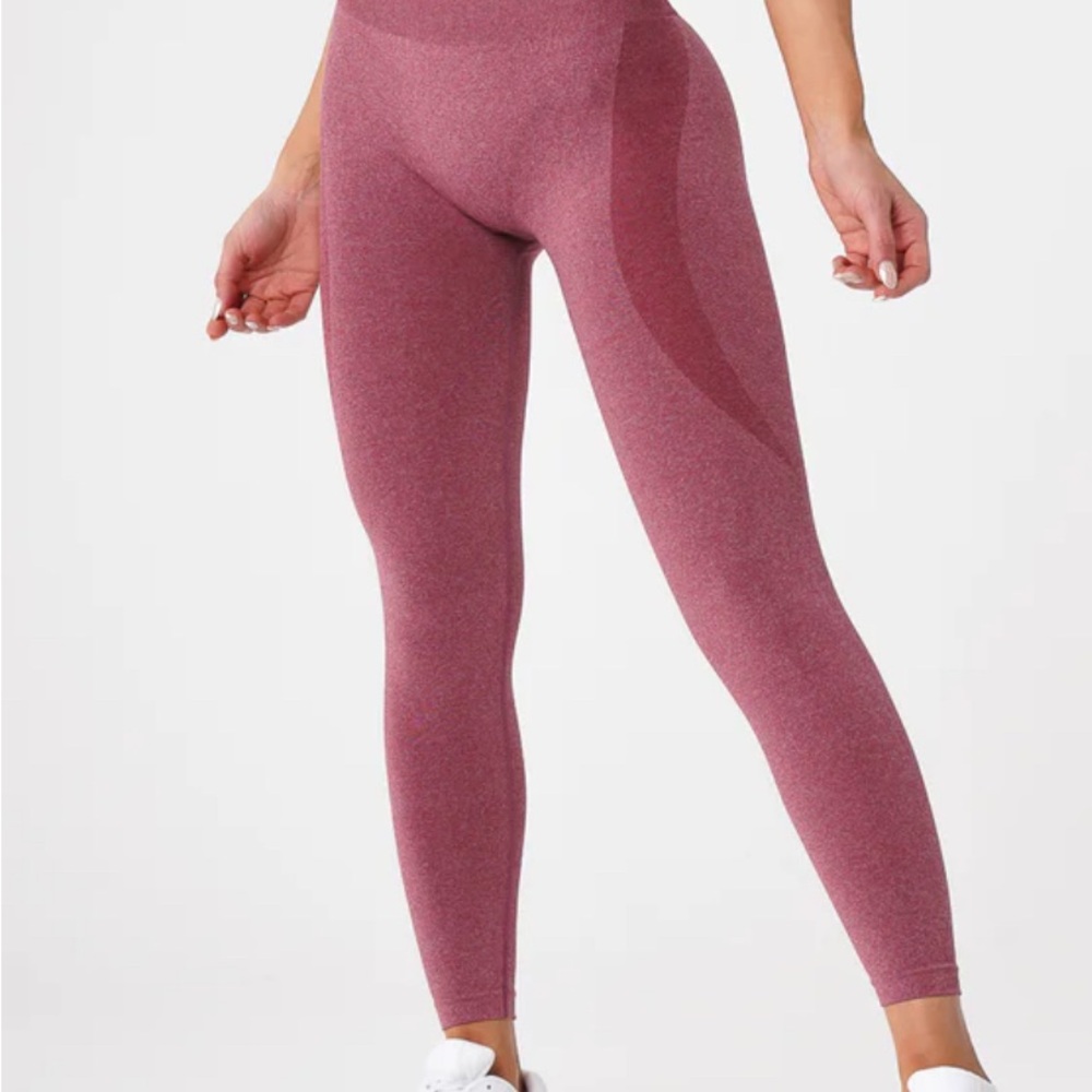 NVGTN Maroon Contour Seamless Leggings